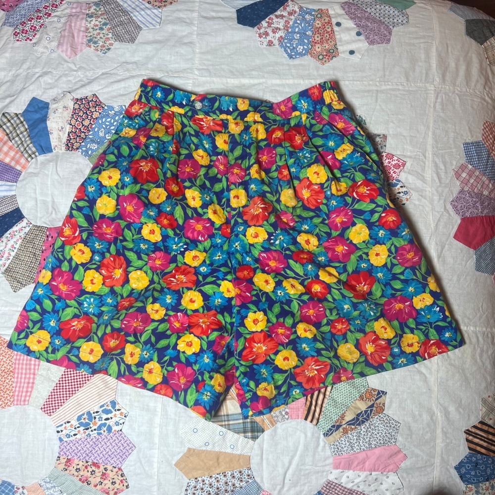 Vintage Lizsport Floral High Waisted Cotton Shorts Blue Red Yellow Size 12